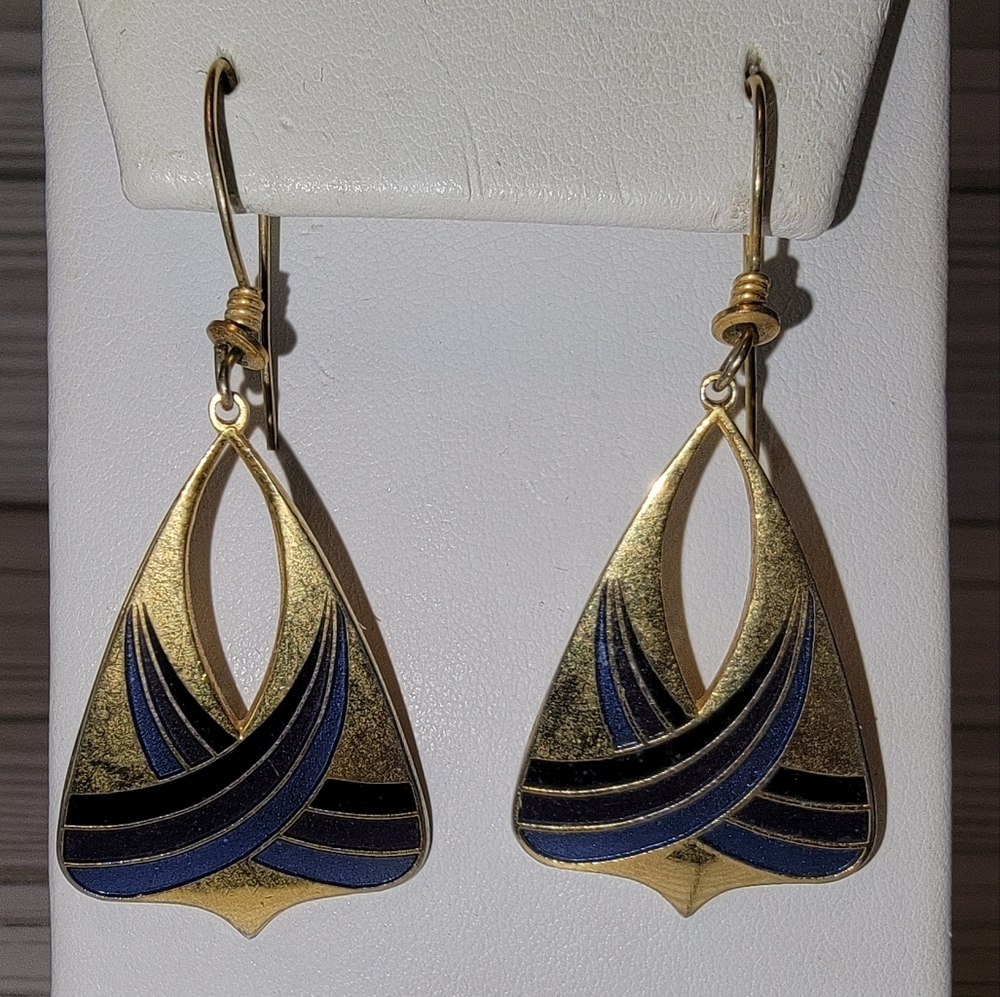 D15 Vintage Gold-tone & Purple Pierced Dangle Earrings
